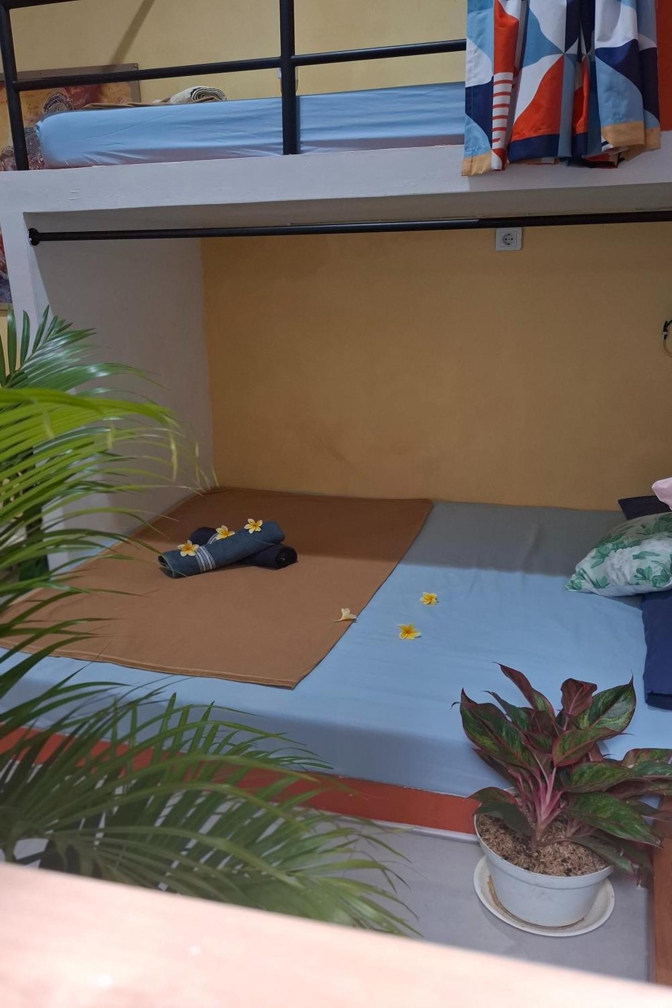 Bring In House Yogyakarta Apartment Exterior photo