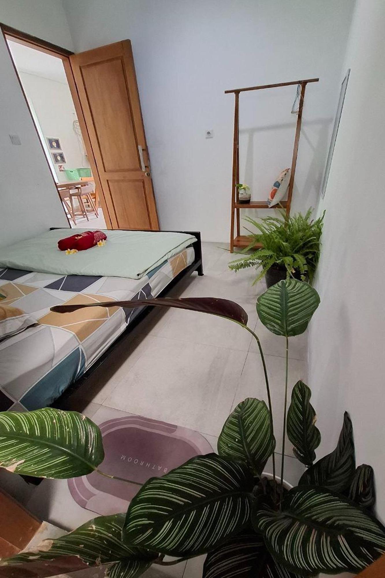 Bring In House Yogyakarta Apartment Exterior photo
